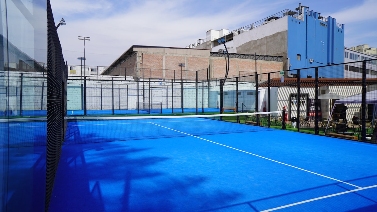 artificial grass padel court Price Tiers: How Unit Cost Drops at 1, 4, and 8 Cou